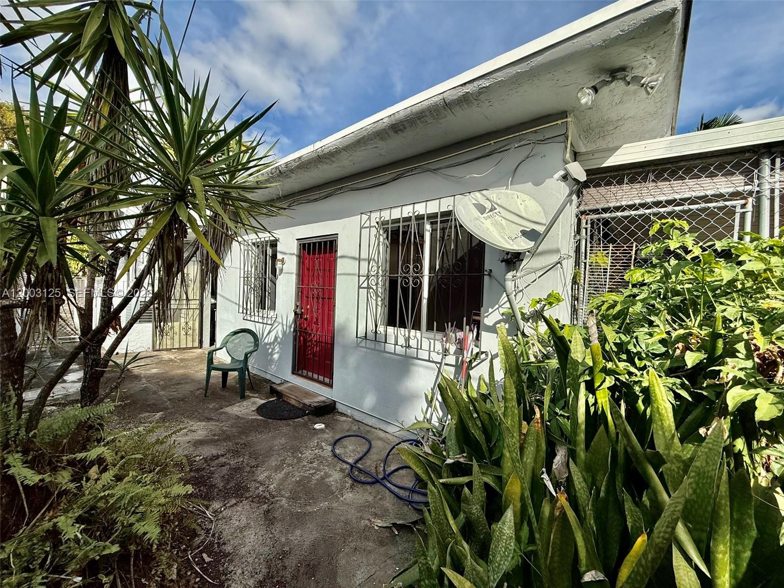 3000 NW 5th St Miami, FL 33125