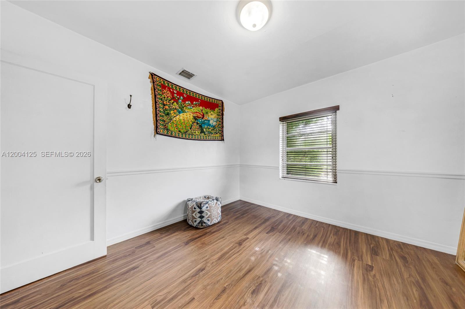 1061 Wren Ave Miami Springs, FL 33166
