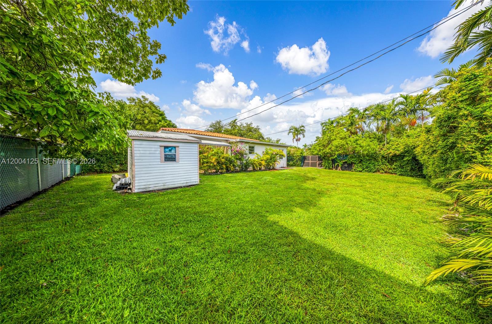 1061 Wren Ave Miami Springs, FL 33166
