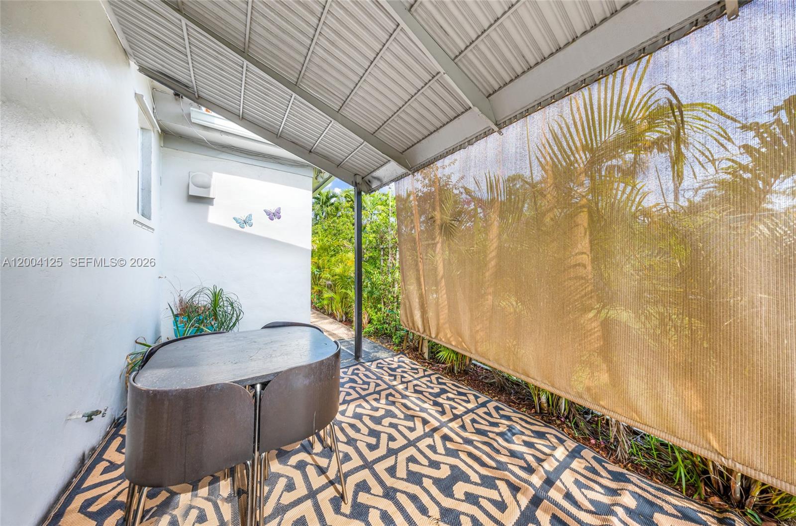 1061 Wren Ave Miami Springs, FL 33166
