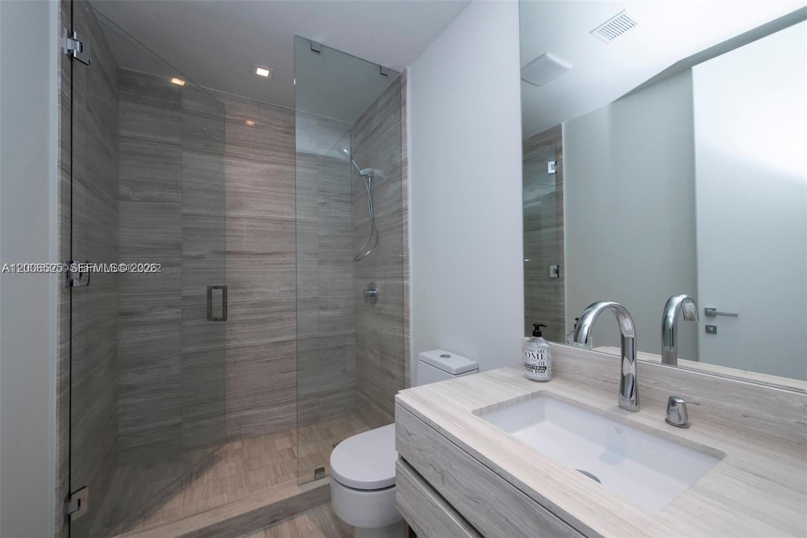 image Residences by Armani Casa12