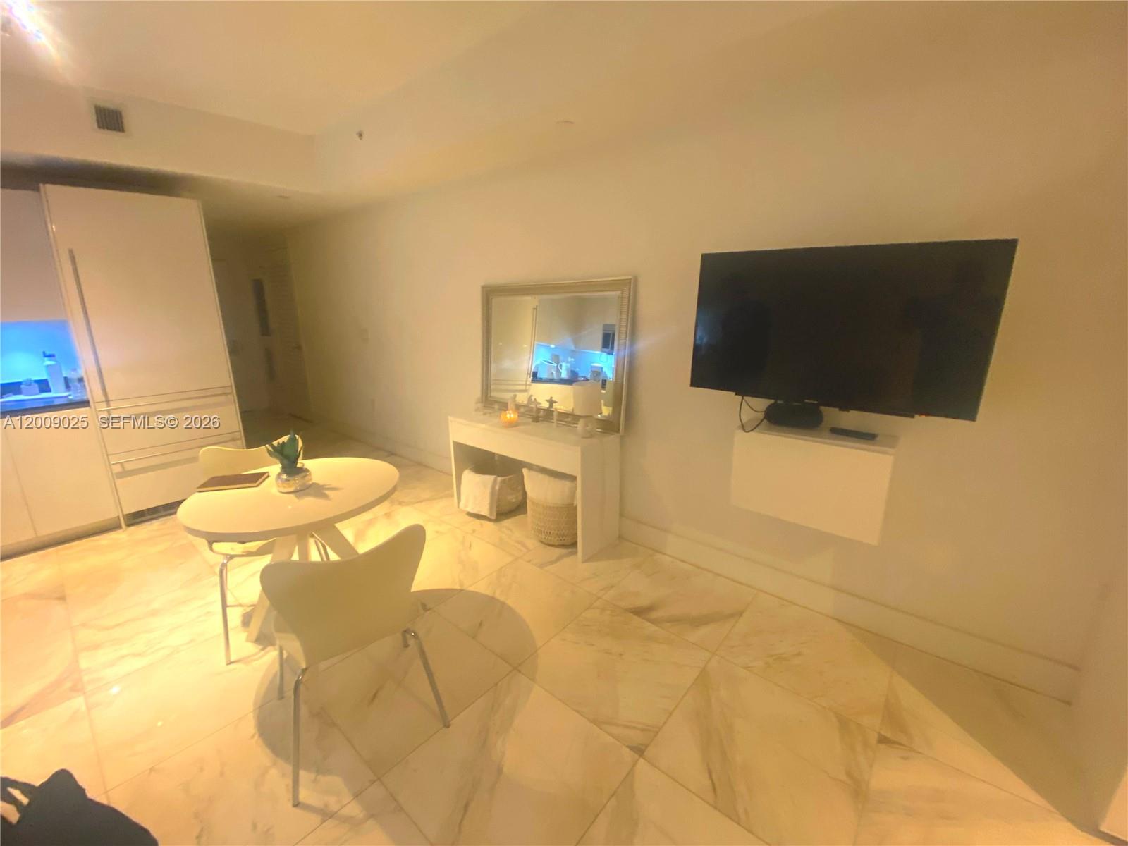 image 1010 Brickell13