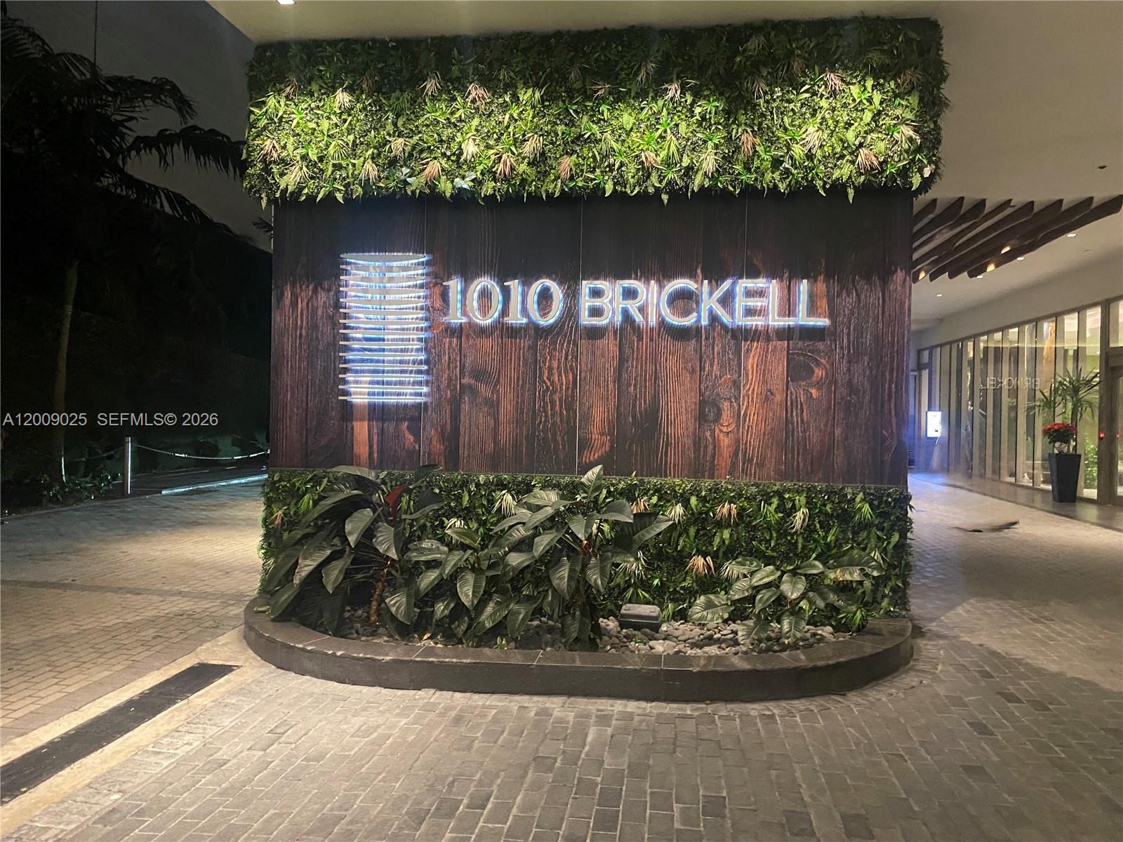 image 1010 Brickell3