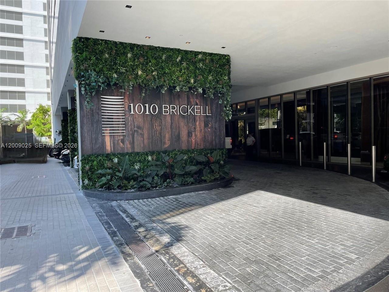 image 1010 Brickell4