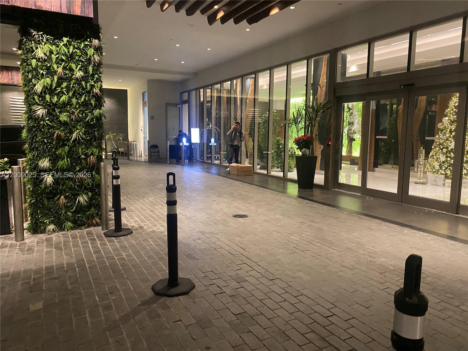 image 1010 Brickell6