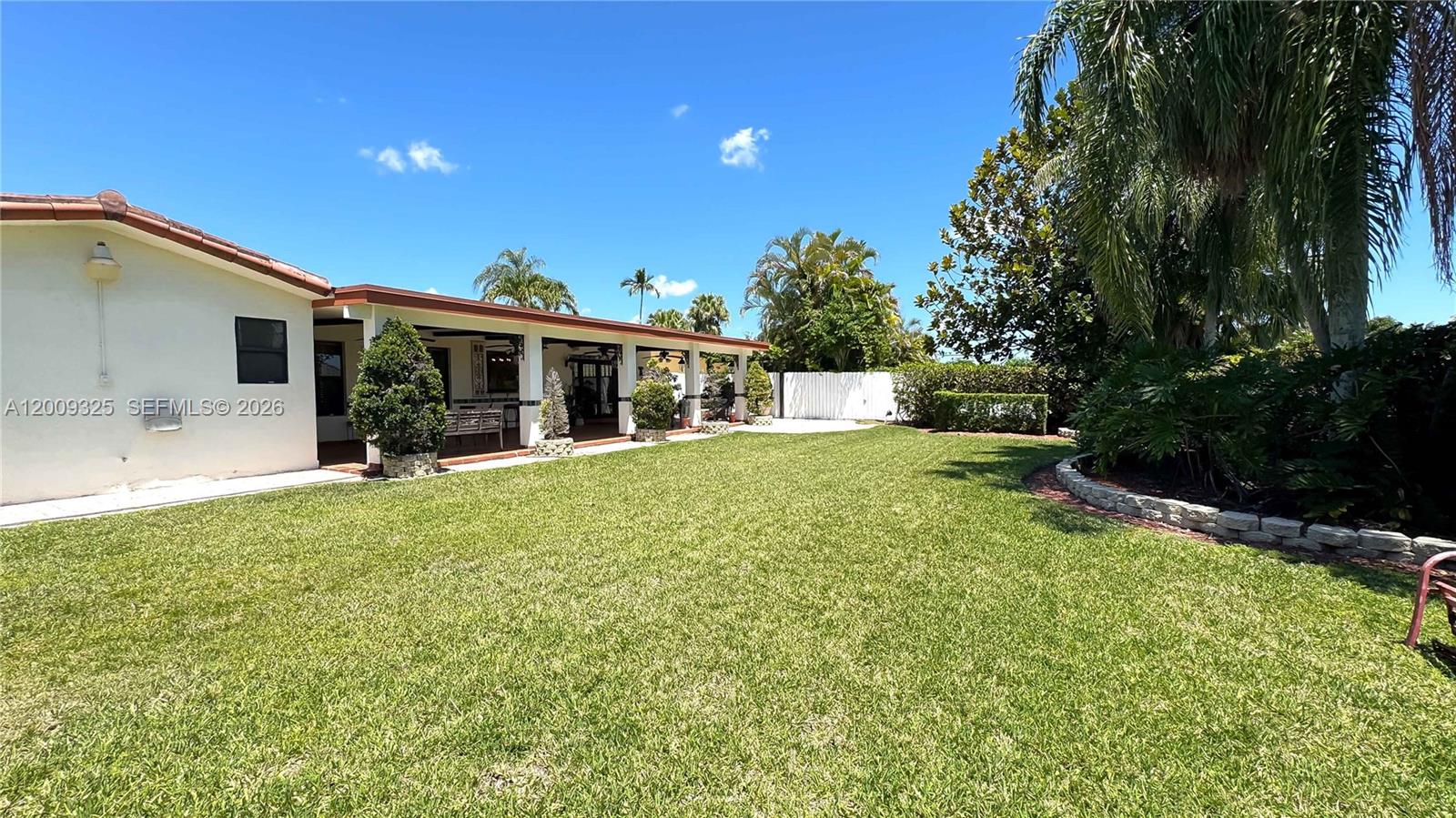 13300 SW 21st St Miami, FL 33175