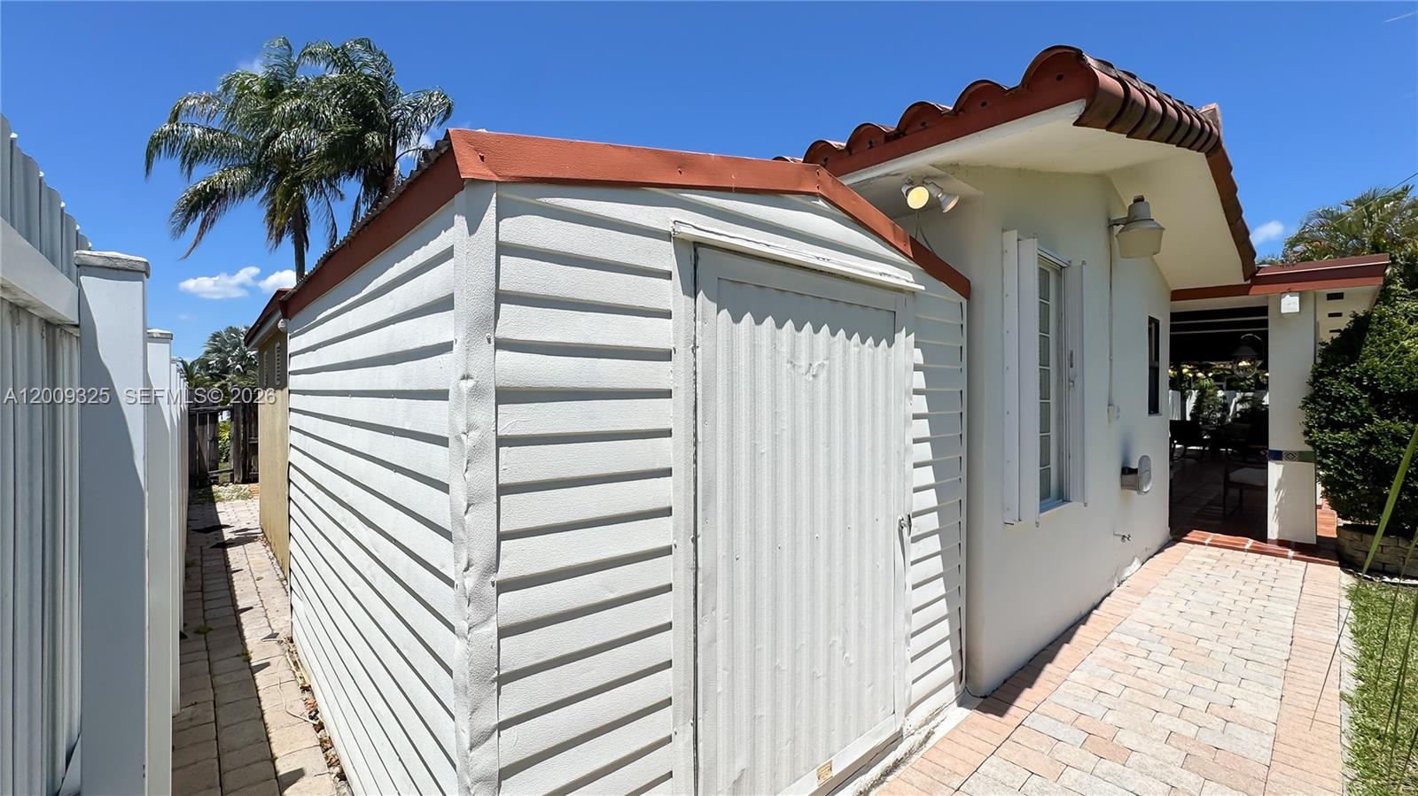 13300 SW 21st St Miami, FL 33175