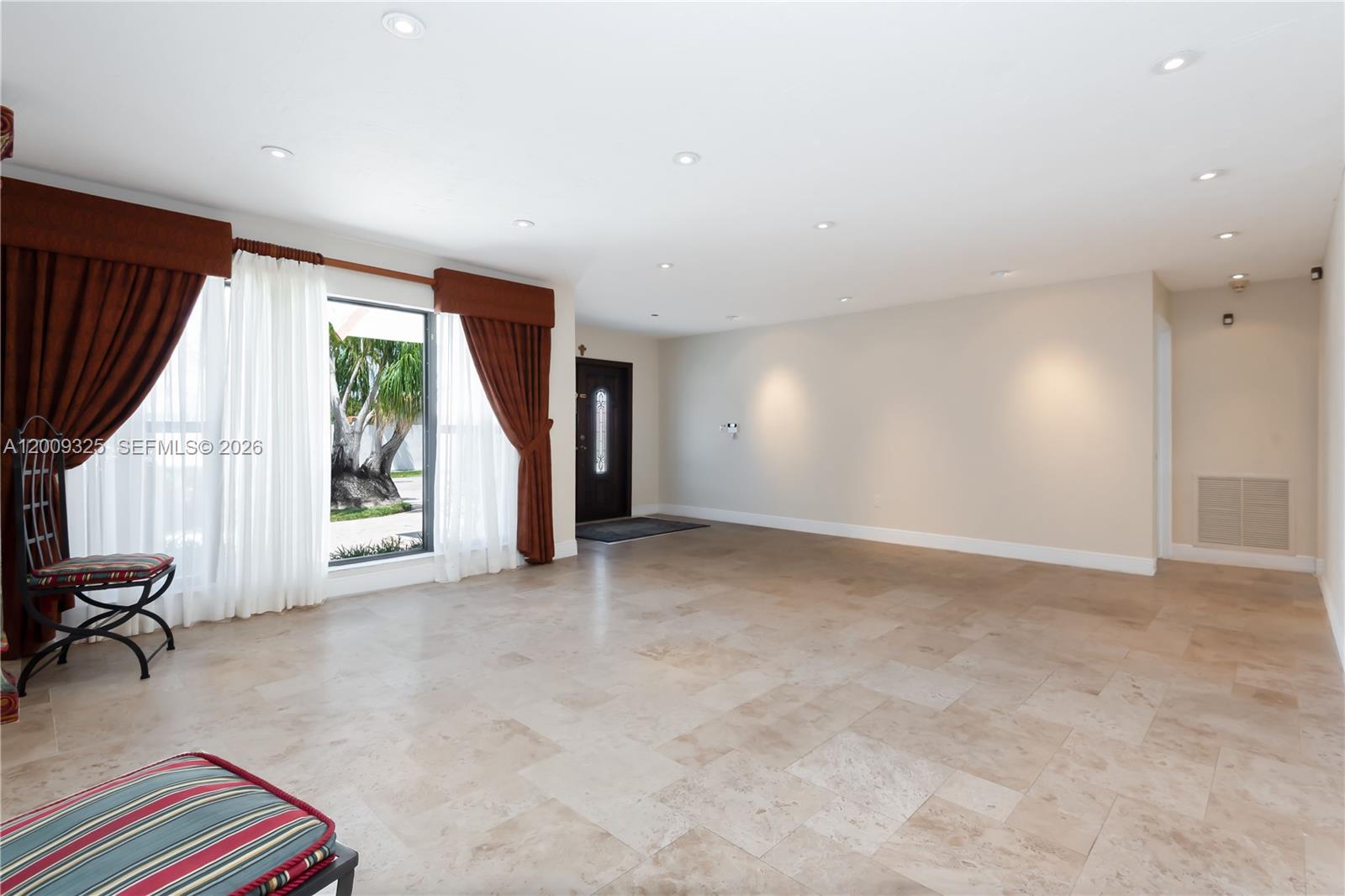 13300 SW 21st St Miami, FL 33175