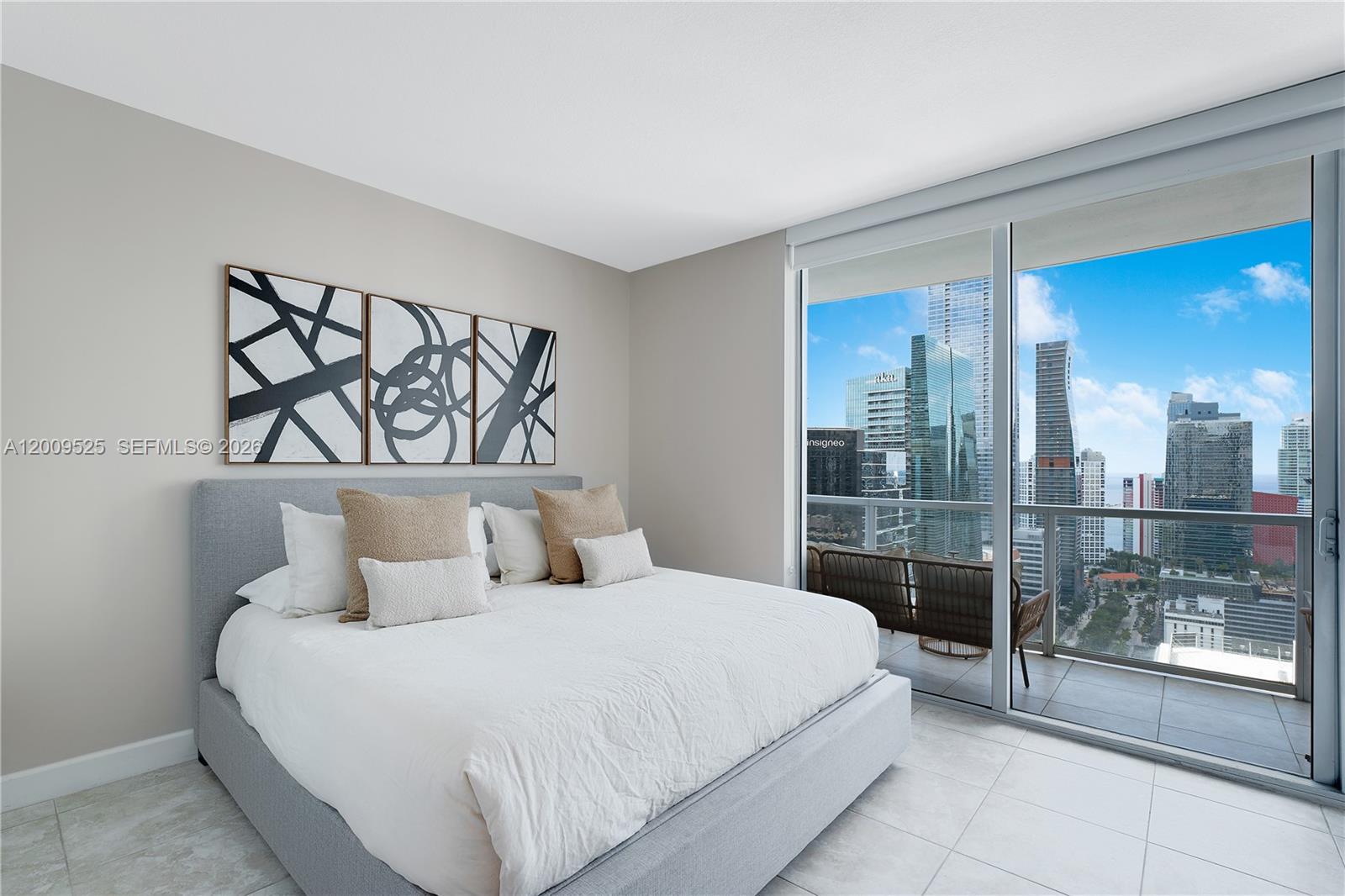 image 1060 Brickell - 10602