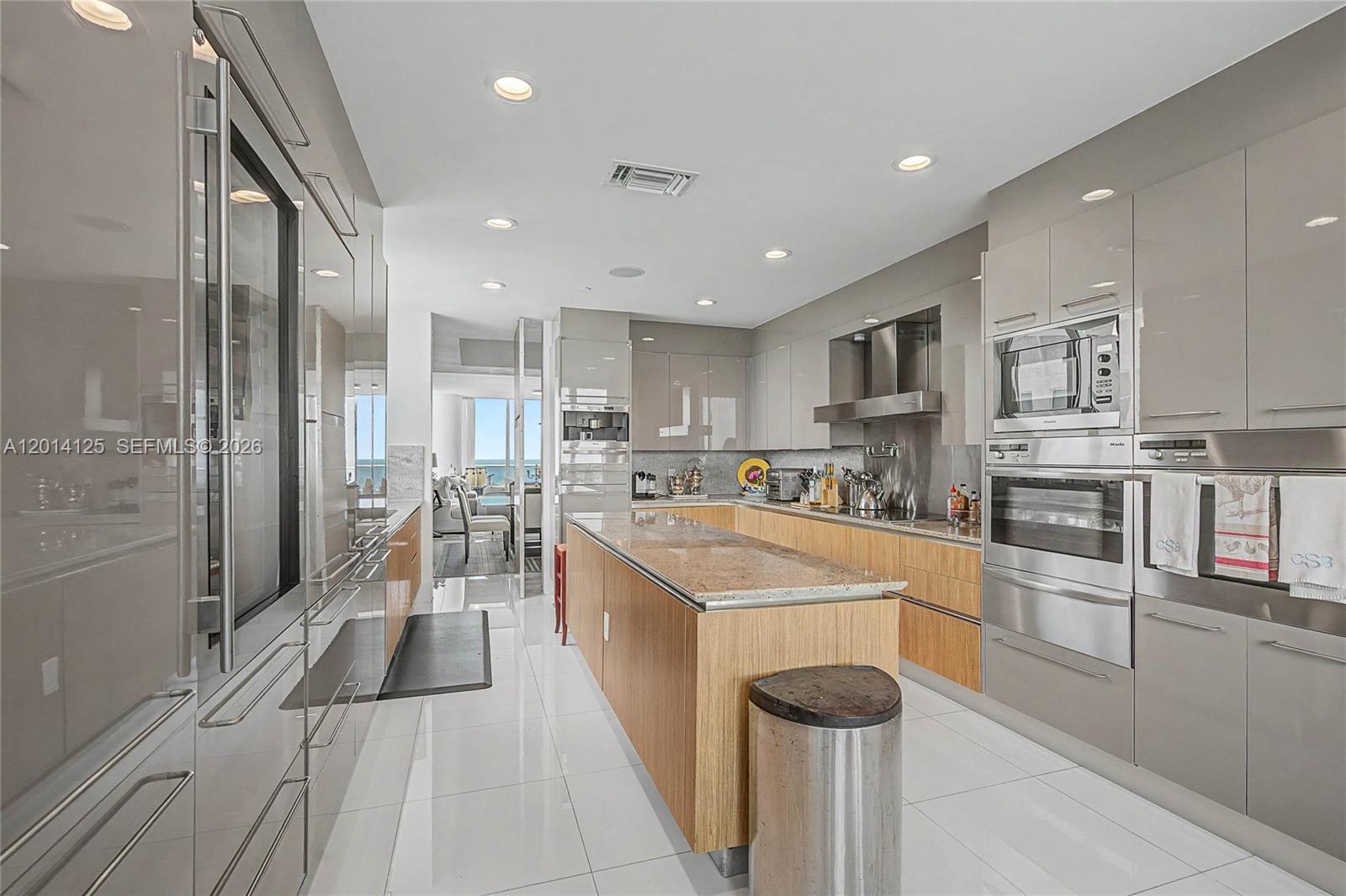 2627 S Bayshore Dr #2601 Miami, FL 33133