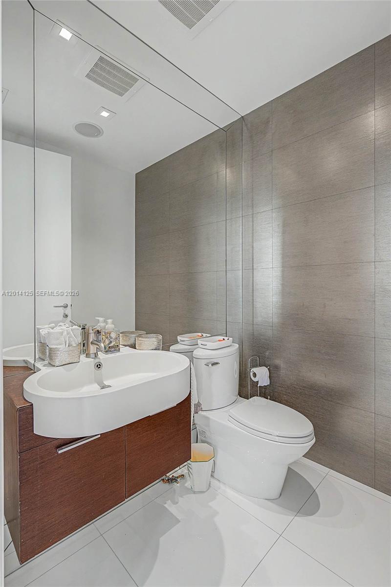 2627 S Bayshore Dr #2601 Miami, FL 33133