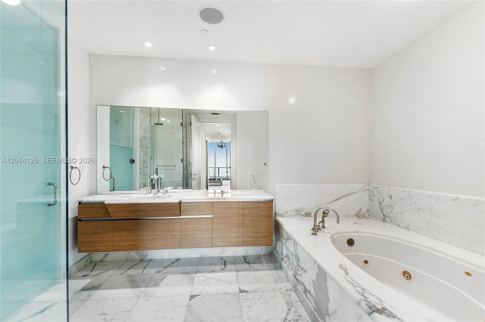 2627 S Bayshore Dr #2601 Miami, FL 33133