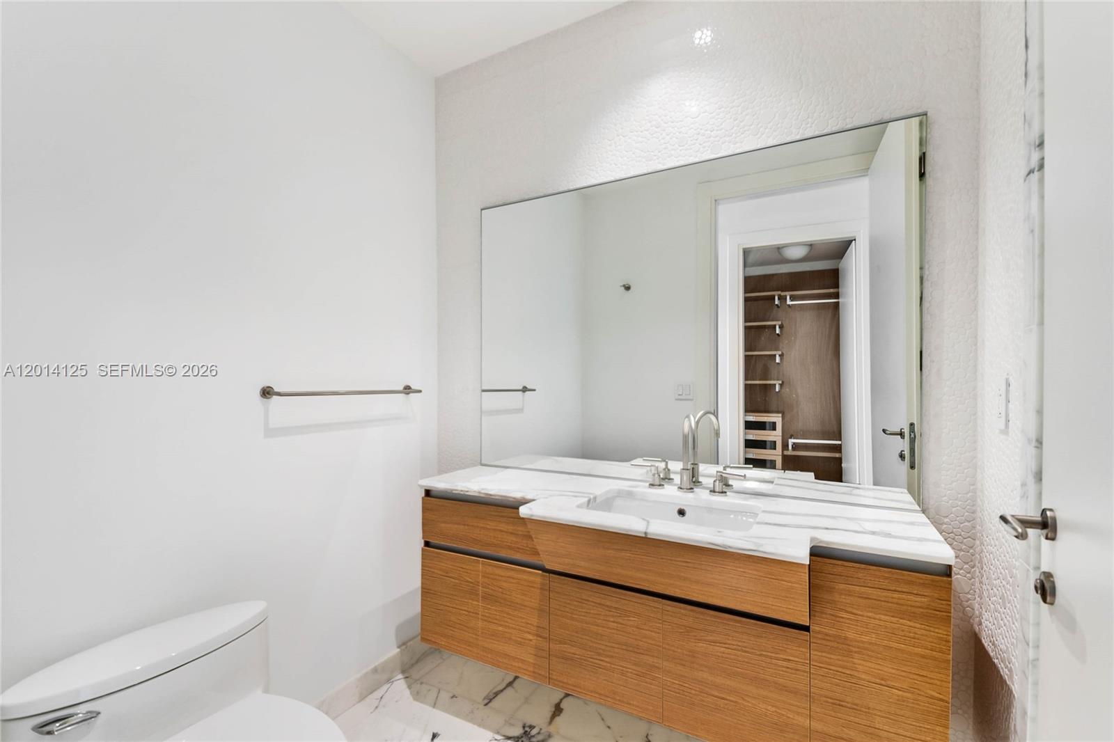 2627 S Bayshore Dr #2601 Miami, FL 33133