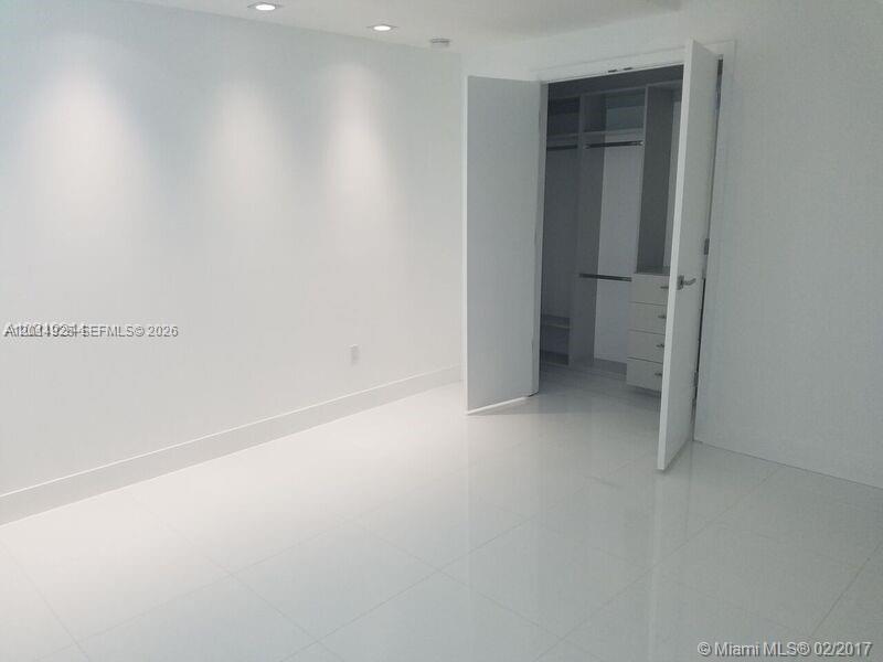 image The Bond on Brickell12