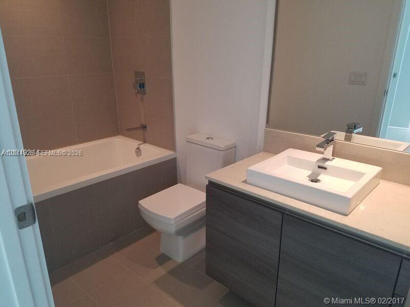 image The Bond on Brickell14