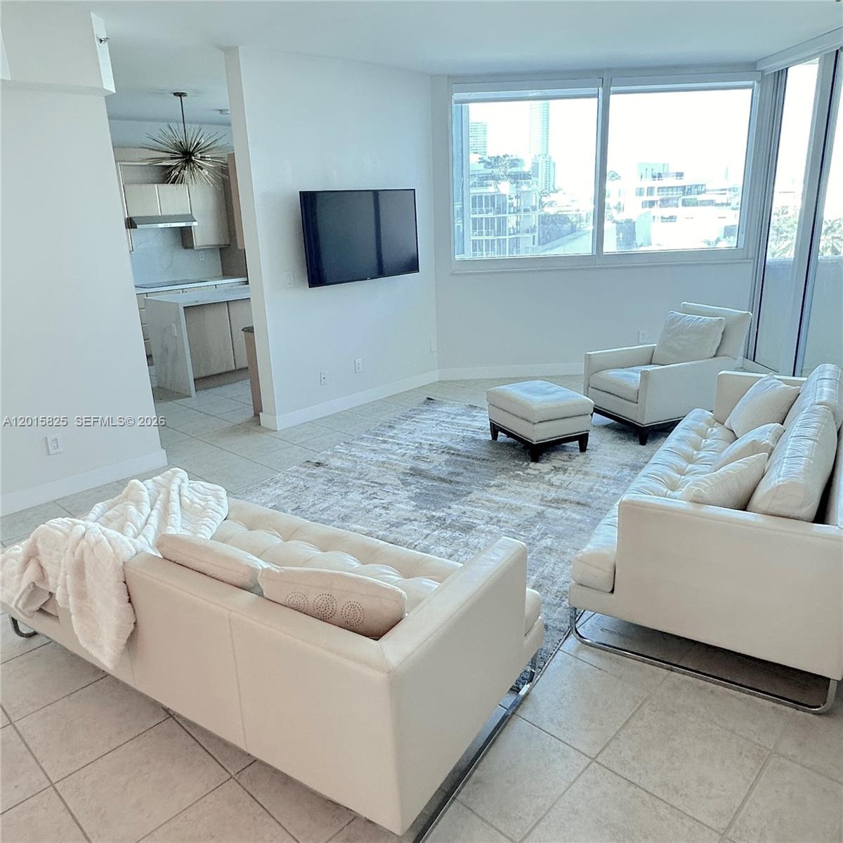 300 S Pointe Dr #704 Miami Beach, FL 33139