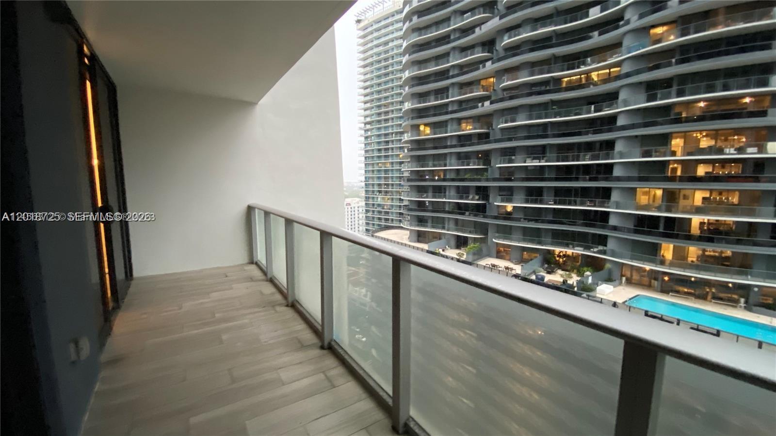 1010 Brickell Ave #2208 Miami, FL 33131