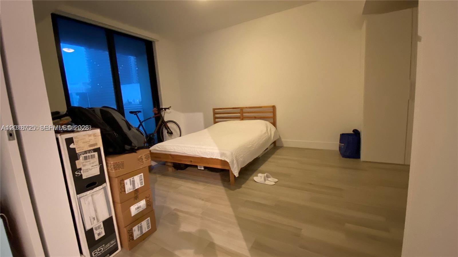 1010 Brickell Ave #2208 Miami, FL 33131