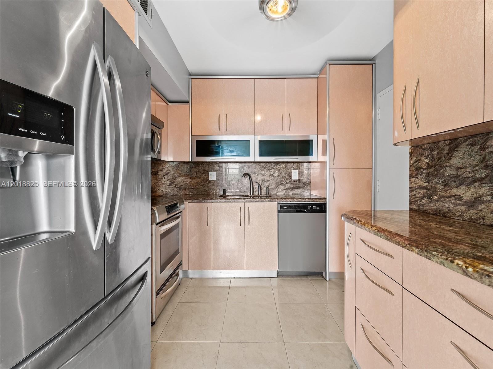 image Arlen House West11