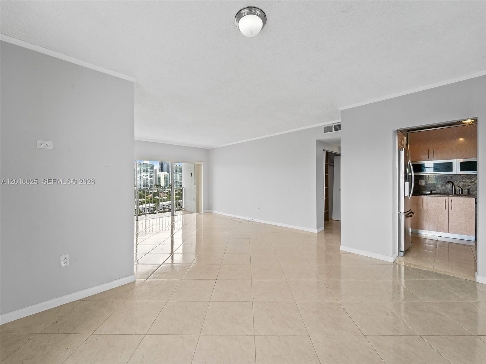 image Arlen House West13