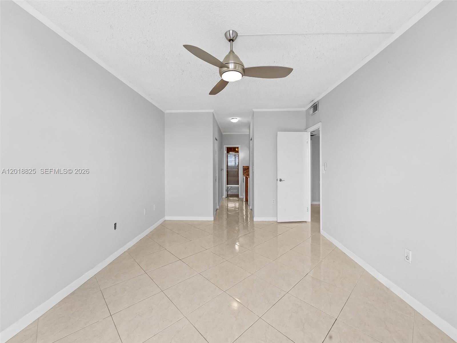 image Arlen House West8