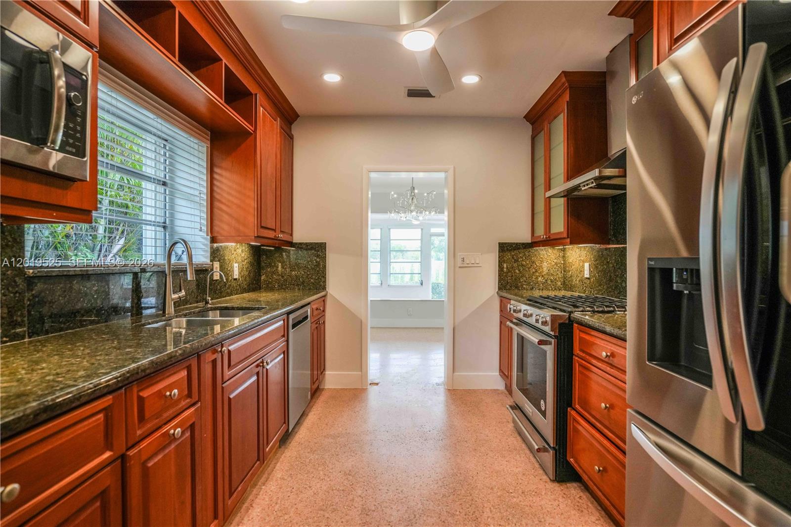475 S Shore Dr Miami Beach, FL 33141