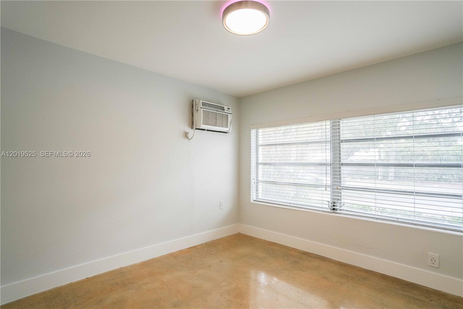 475 S Shore Dr Miami Beach, FL 33141