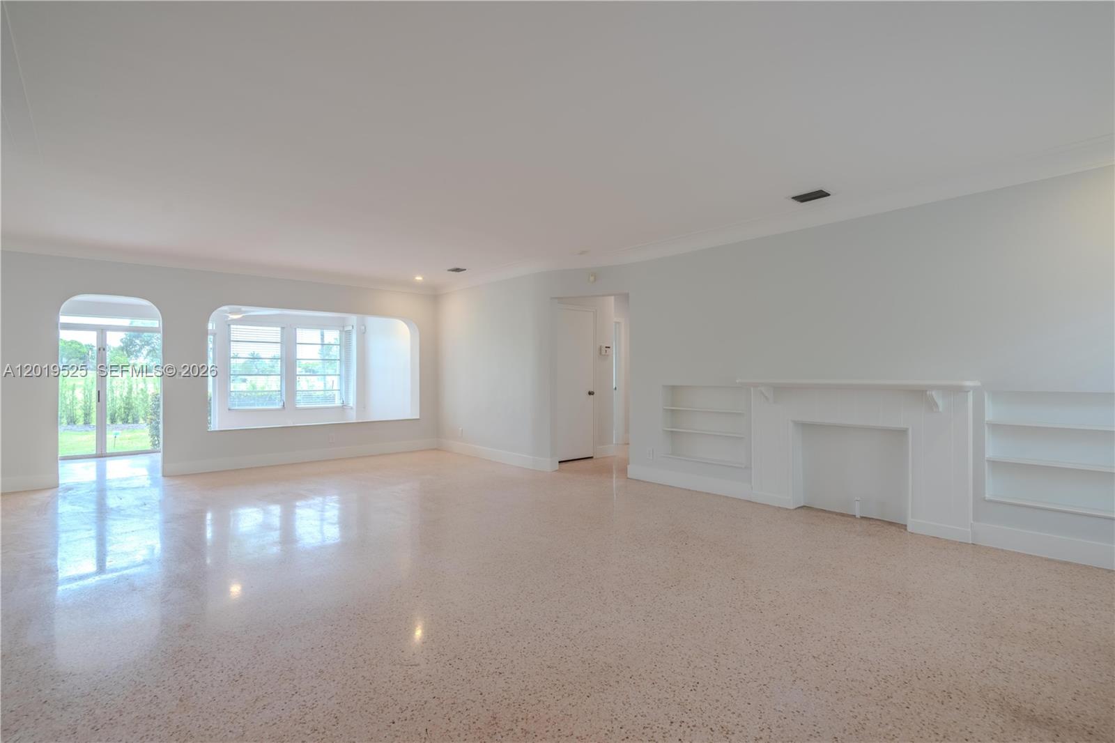 475 S Shore Dr Miami Beach, FL 33141
