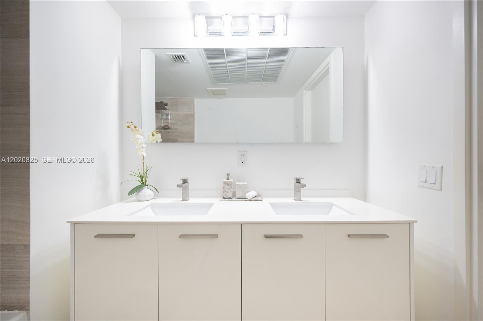 image Brickell House15