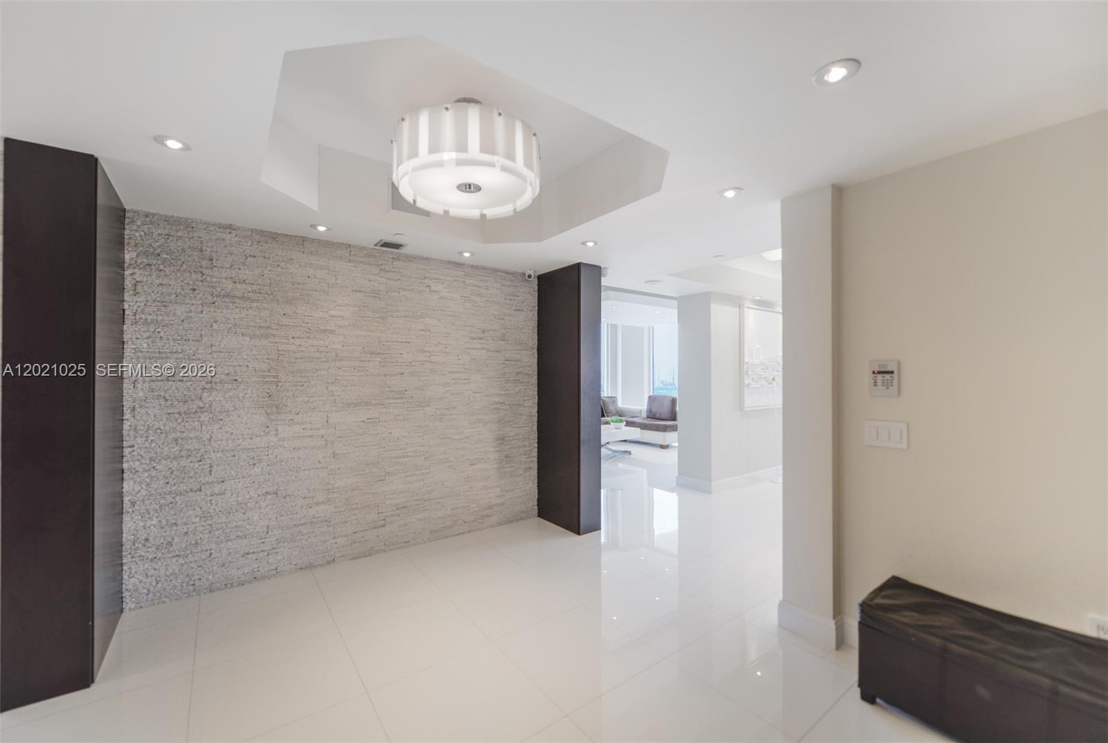 6000 Island Blvd #1801