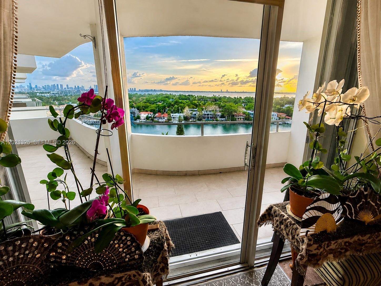 5151 Collins Ave #1520 Miami Beach, FL 33140
