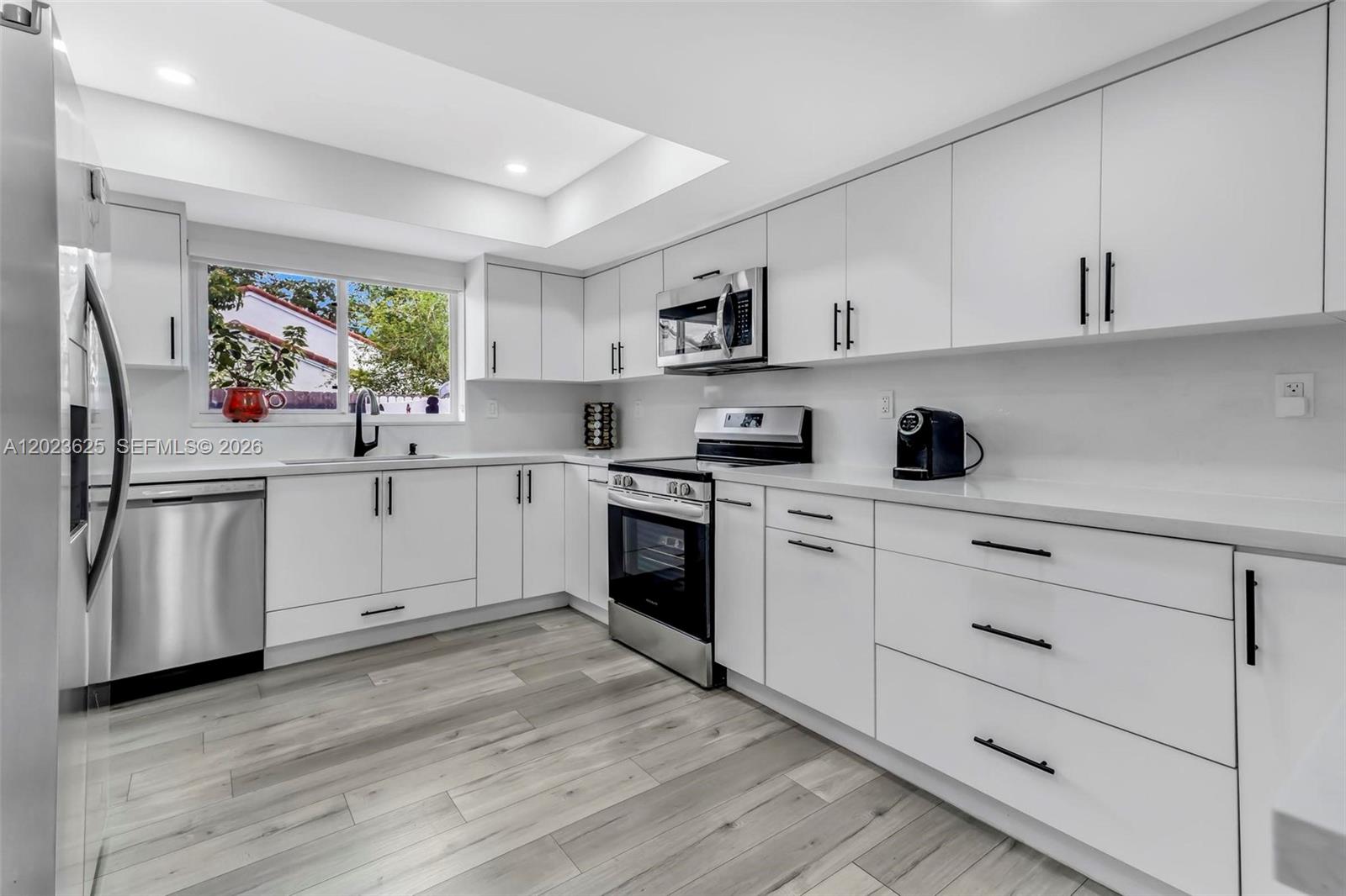 11765 SW 91st Ter Miami, FL 33186