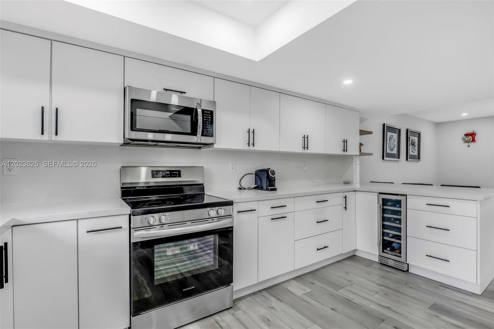 11765 SW 91st Ter Miami, FL 33186