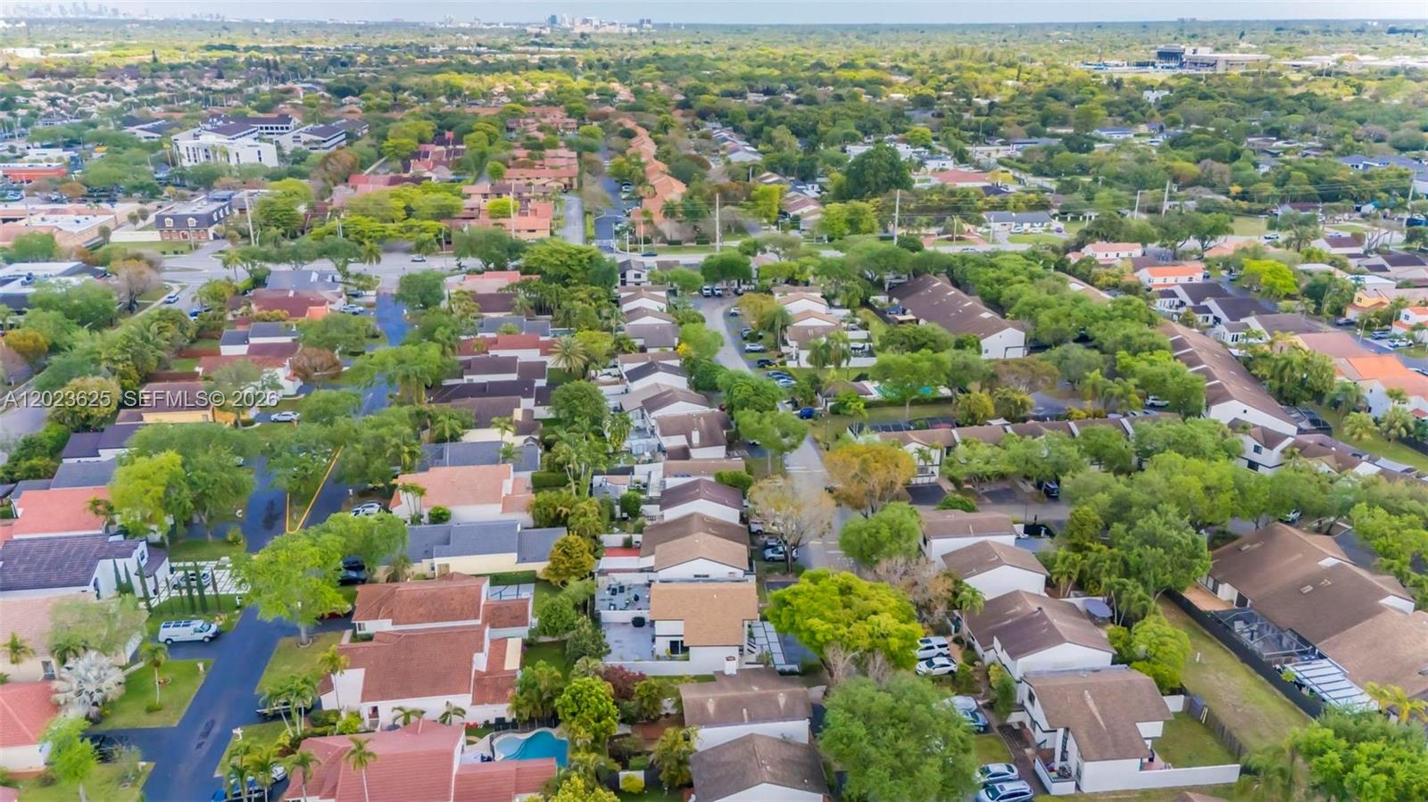 11765 SW 91st Ter Miami, FL 33186