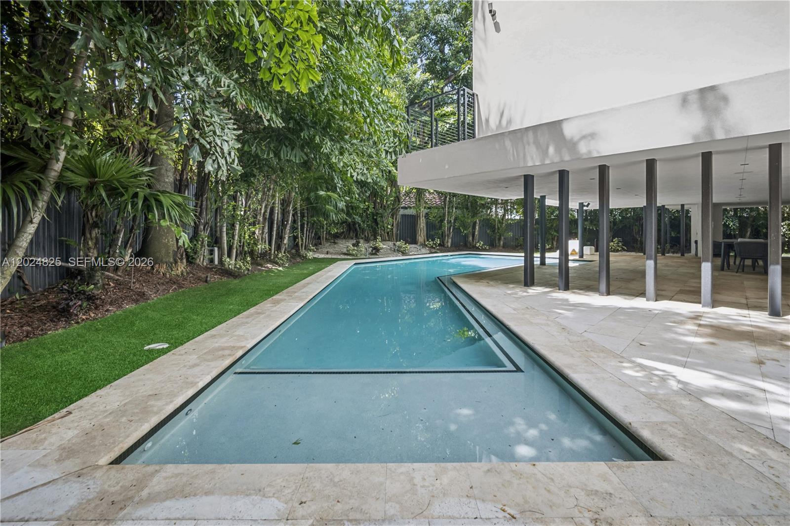 420 N Hibiscus Dr Miami Beach, FL 33139