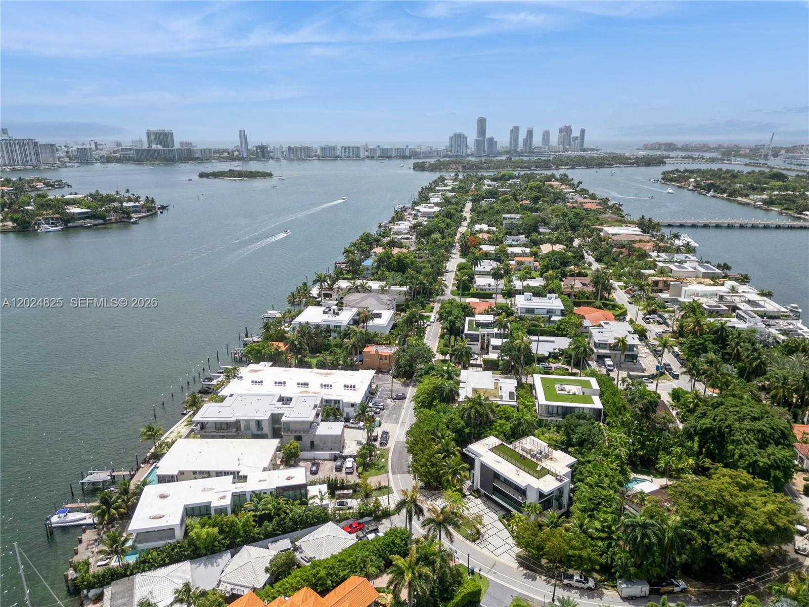 420 N Hibiscus Dr Miami Beach, FL 33139