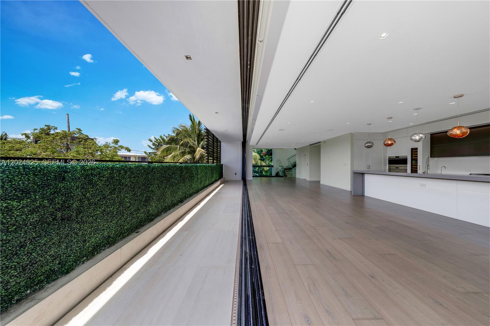 420 N Hibiscus Dr Miami Beach, FL 33139
