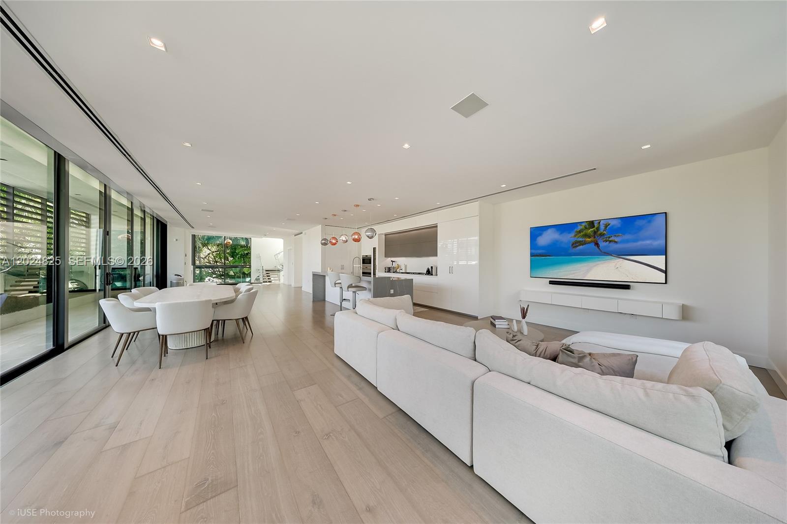 420 N Hibiscus Dr Miami Beach, FL 33139