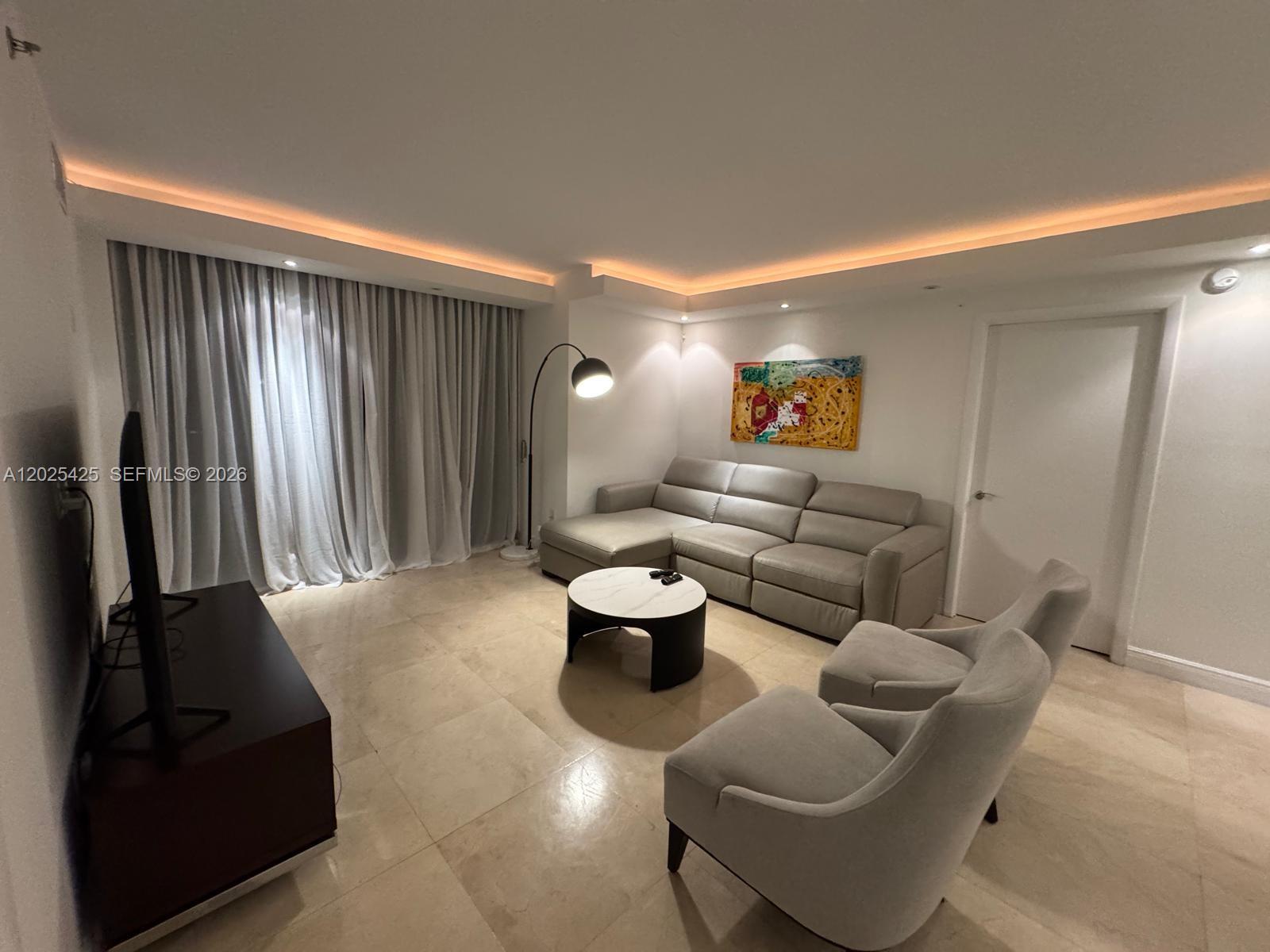 image Beach Club 22