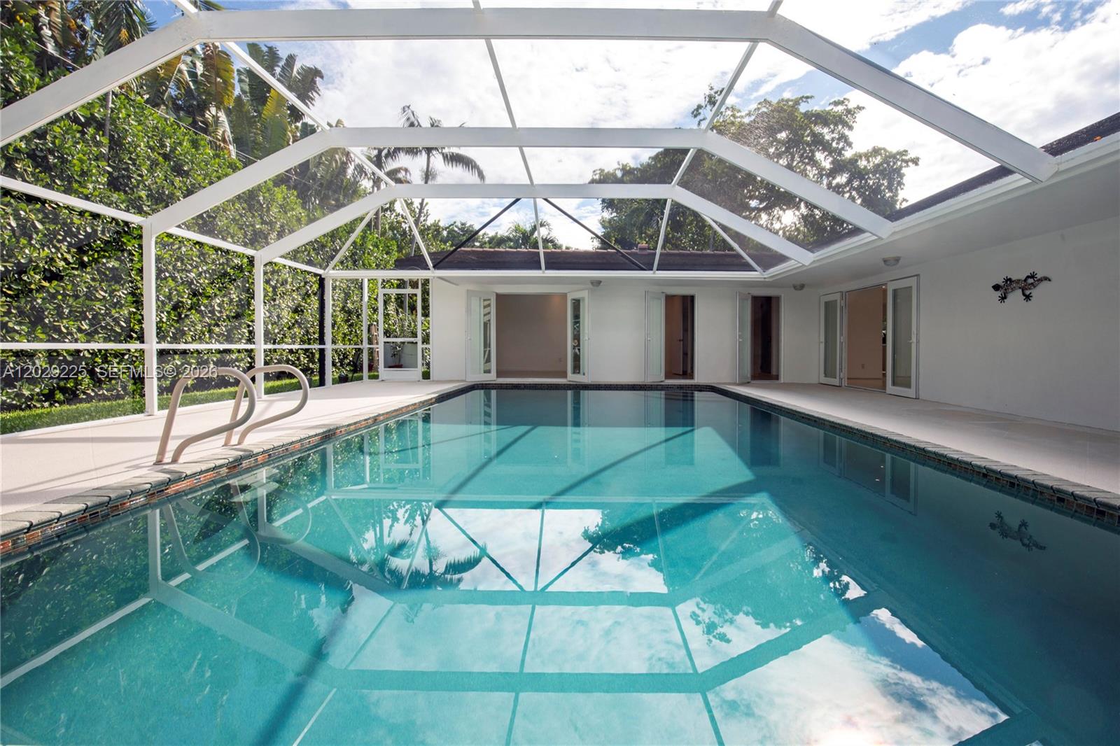 145 S Prospect Dr Coral Gables, FL 33133