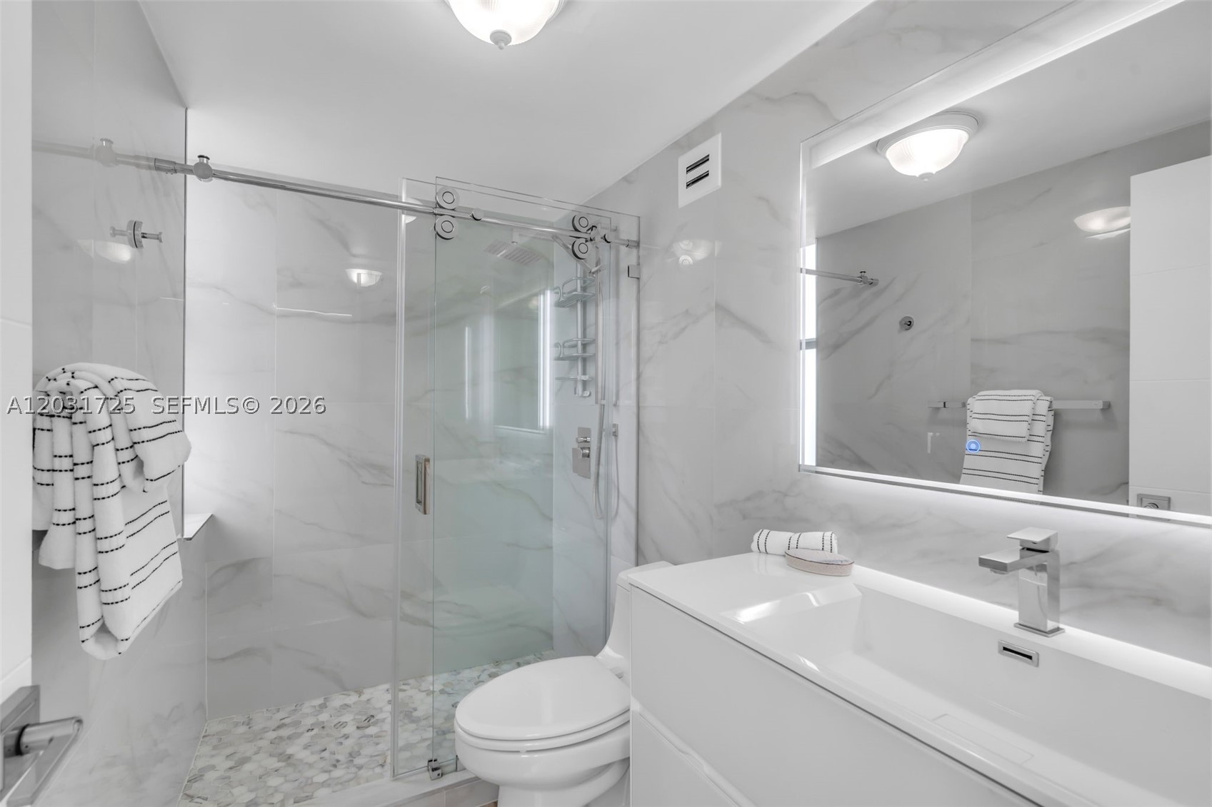 image Carlisle on the Ocean35