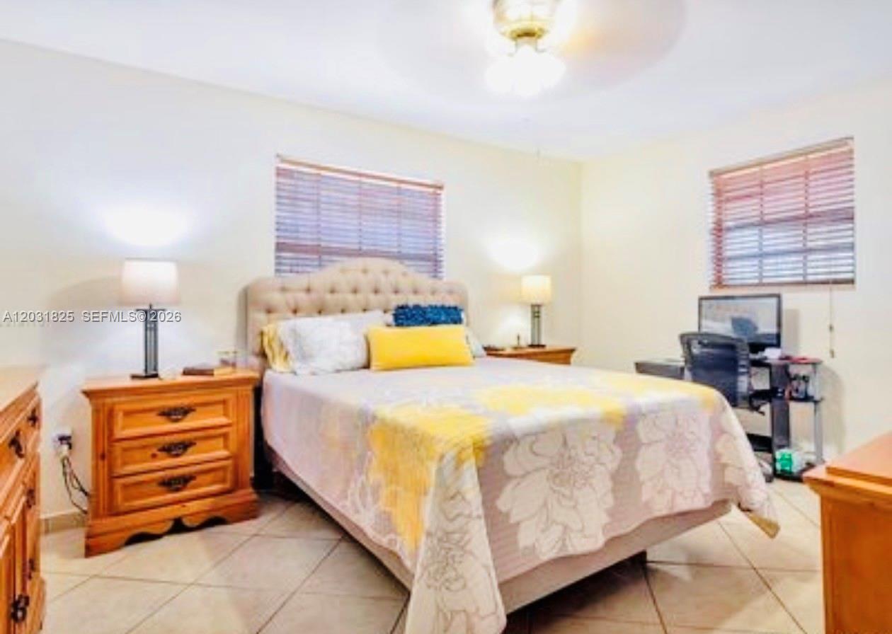 2424 SW 21st Ter Miami, FL 33145