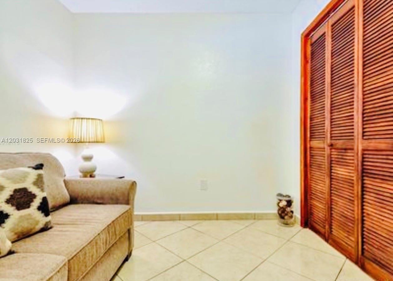2424 SW 21st Ter Miami, FL 33145