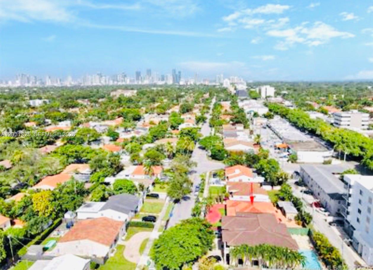 2424 SW 21st Ter Miami, FL 33145