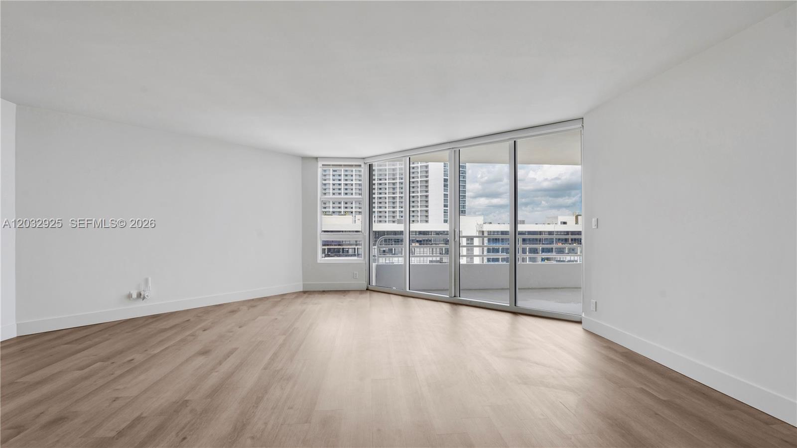 555 NE 34th St #208 Miami, FL 33137