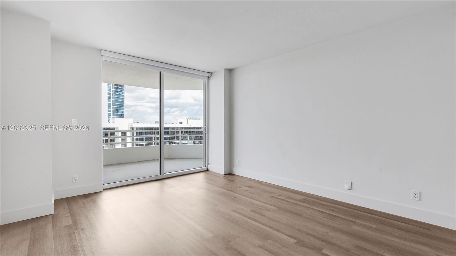 555 NE 34th St #208 Miami, FL 33137