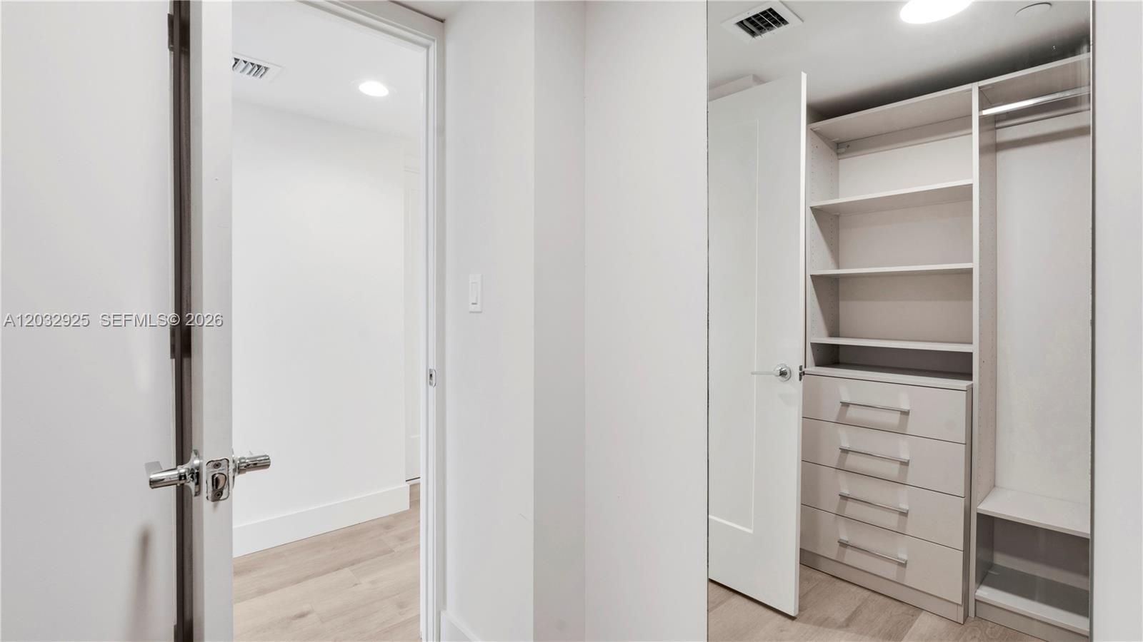 555 NE 34th St #208 Miami, FL 33137