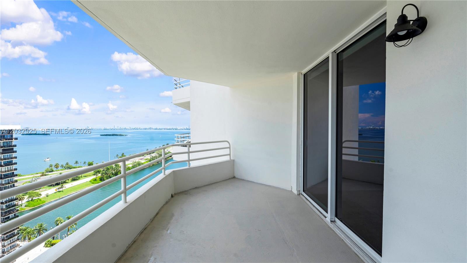 555 NE 34th St #208 Miami, FL 33137