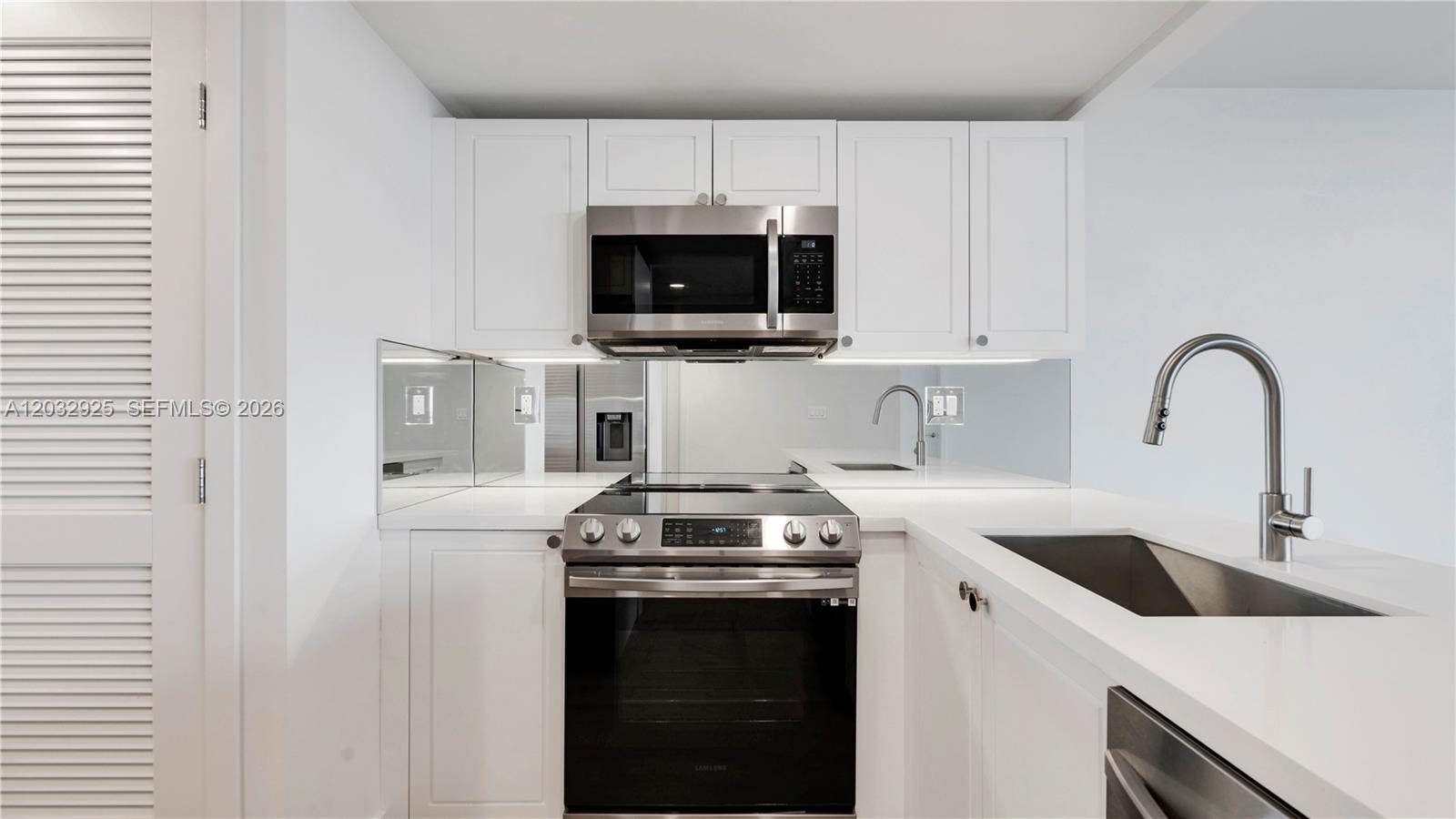 555 NE 34th St #208 Miami, FL 33137