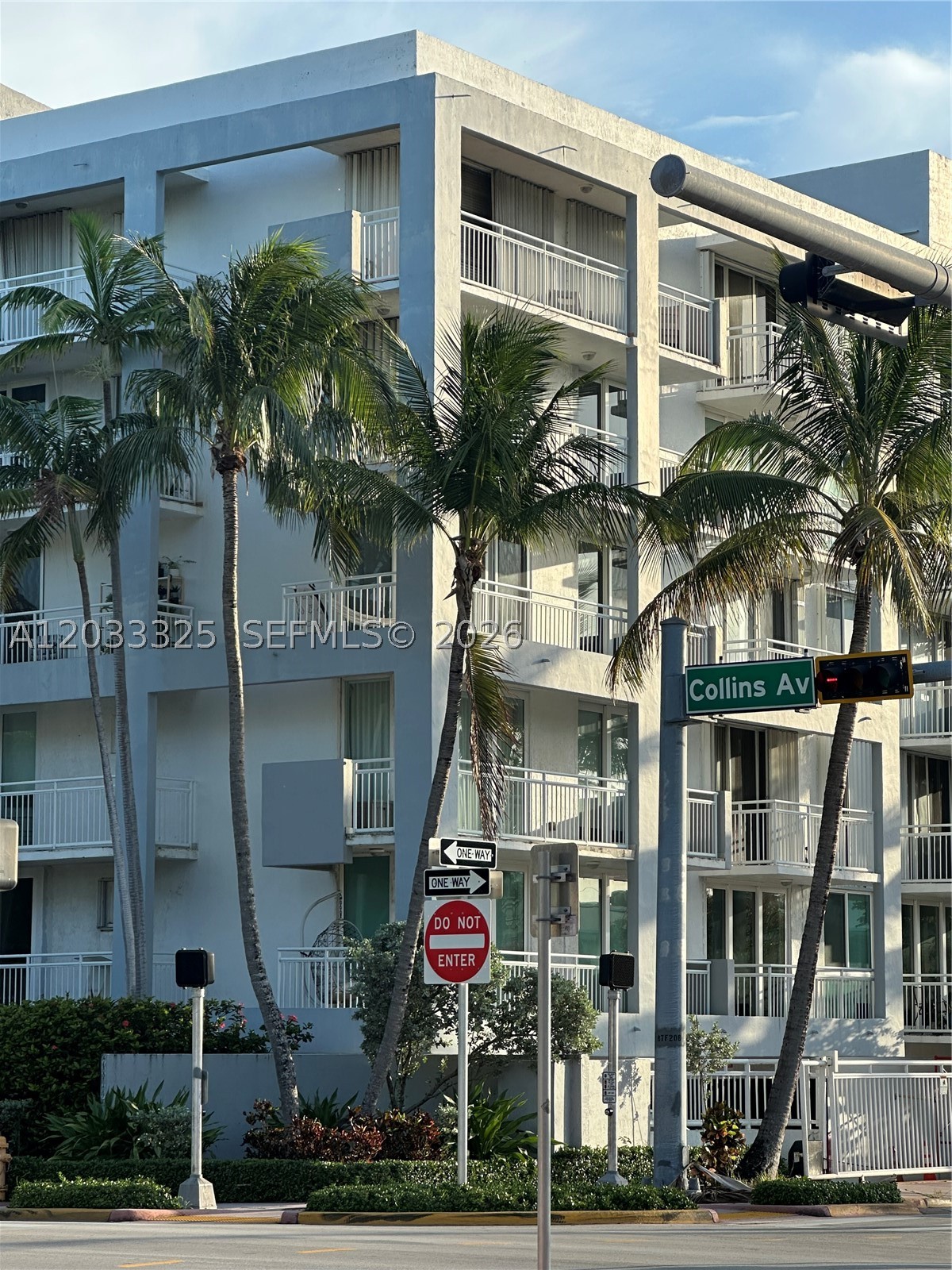 7832 Collins Ave #406